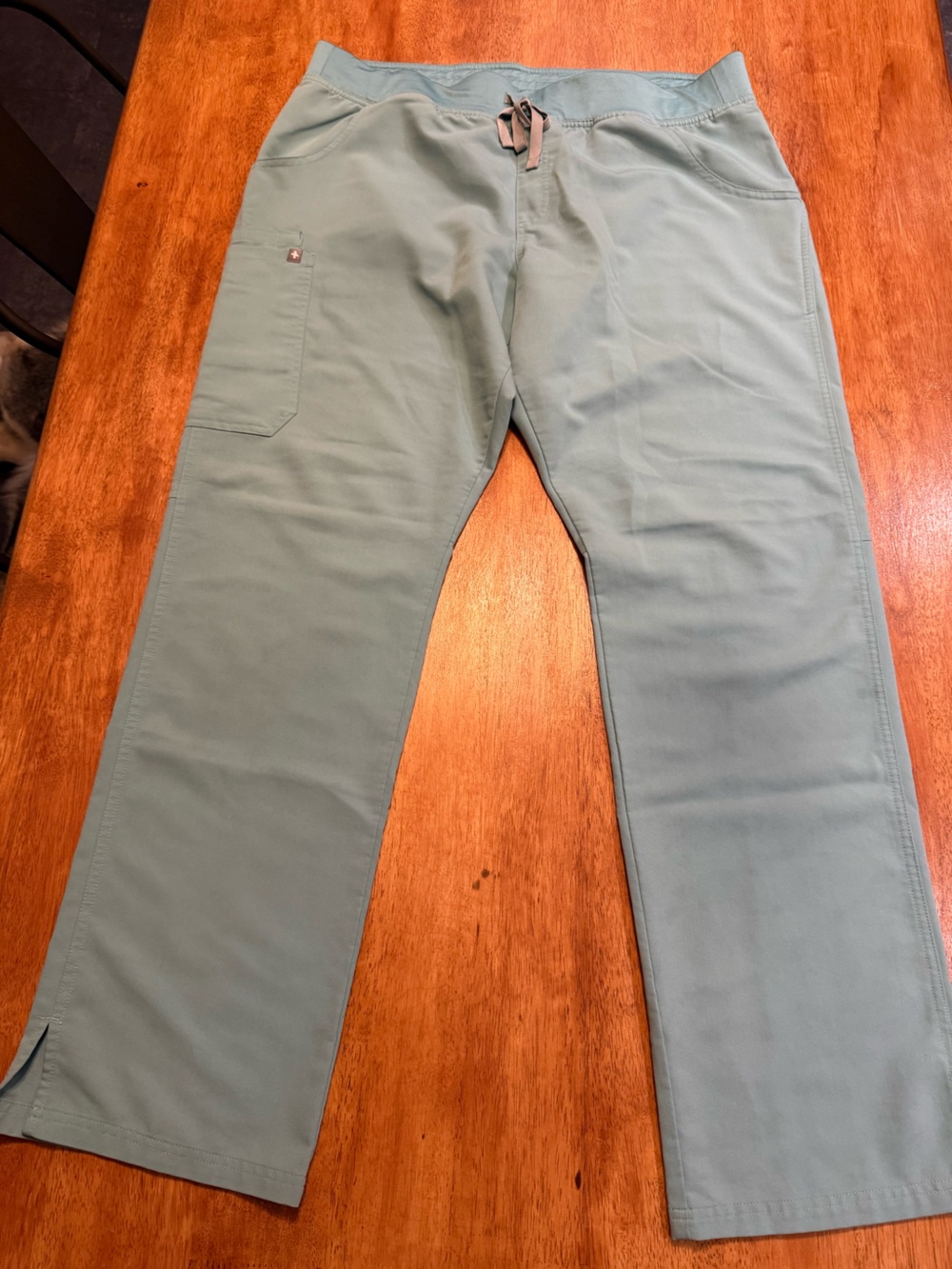 FIGS Women’s X-Large Tall Kade in Sea Glass